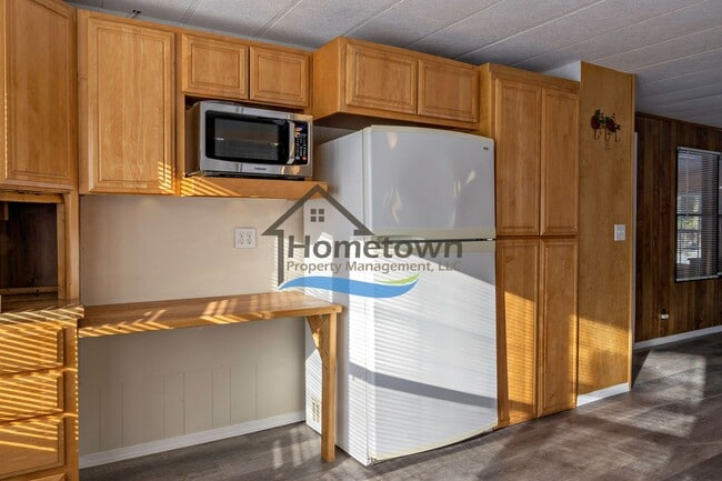 Building Photo - 563 Terry Trl