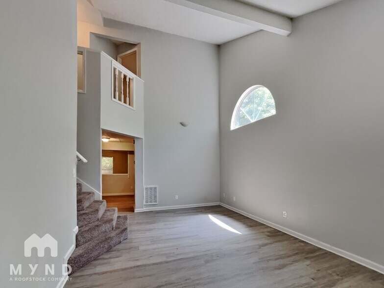 Building Photo - 545 Haymarket Ct