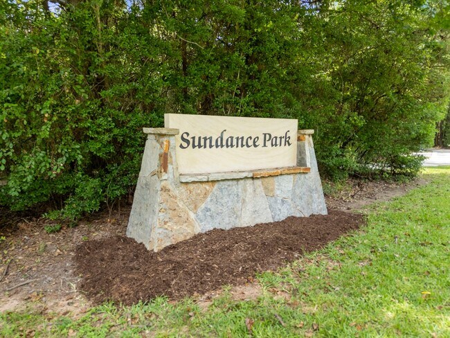 Building Photo - 15 N Flickering Sun Cir