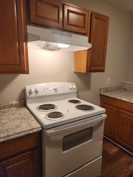 Building Photo - 118 Red Quill Wy