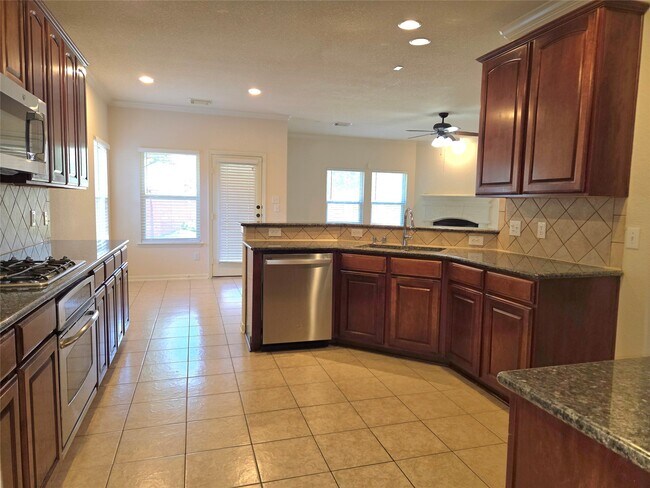 Building Photo - 4411 Wellington Grove Ln