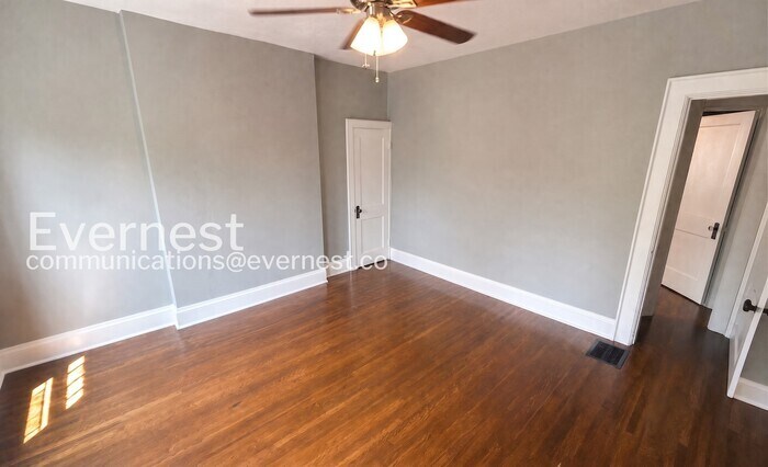 Building Photo - 700 Linwood Ave