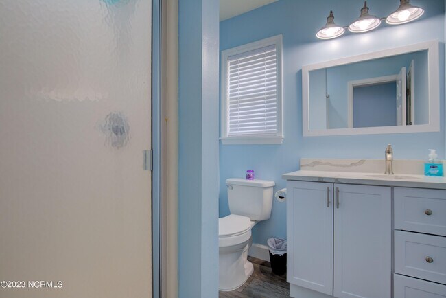 Building Photo - 1881 New River Inlet Rd