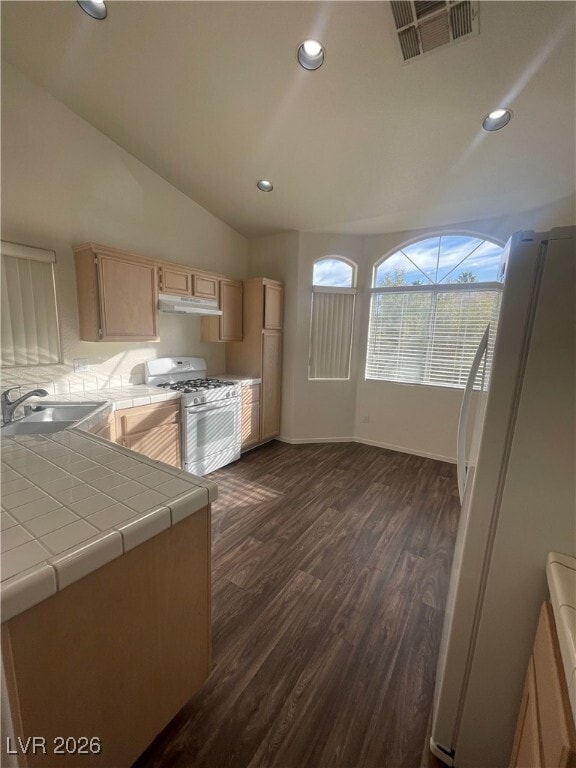 Building Photo - 9020 Valley of Fire Ave