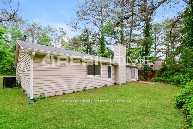Building Photo - 2565 Creel Rd