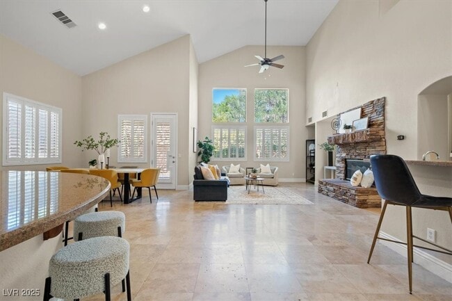 Building Photo - 858 La Sconsa Dr