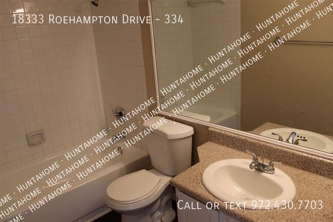 Building Photo - 18333 Roehampton Dr
