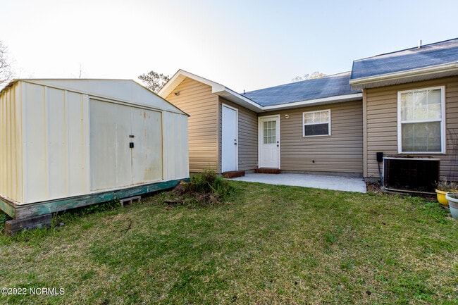 Building Photo - 171 Brenda Dr