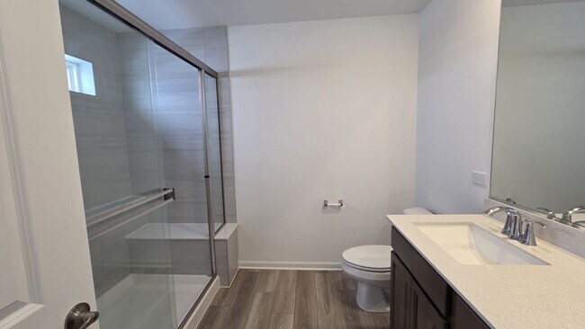 Building Photo - 450 Hathaway Ln