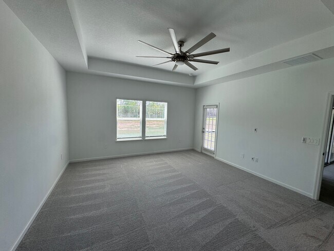 Building Photo - 13717 NW Convergence Blvd