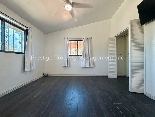 Building Photo - 3407 East 5th Street