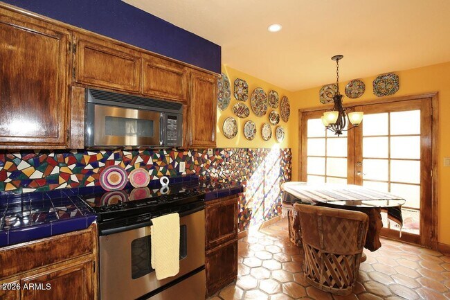 Building Photo - 6218 N 30th Pl