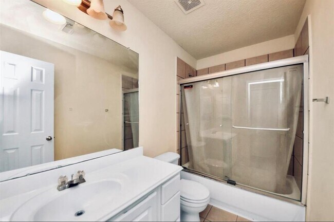 Building Photo - 6902 Sterling Meadow Dr
