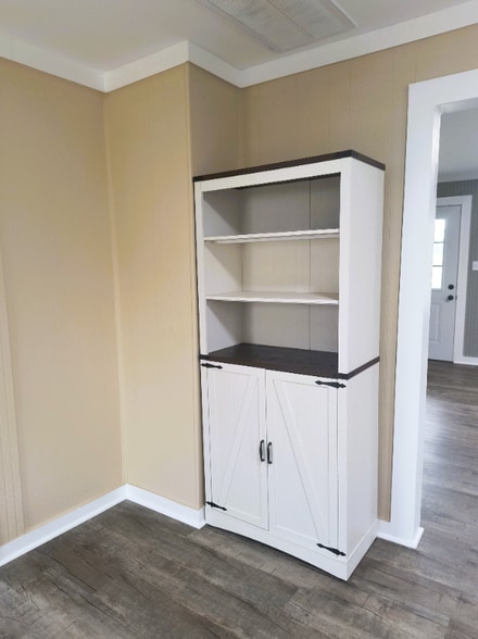 Building Photo - 916 Finley Beech Rd