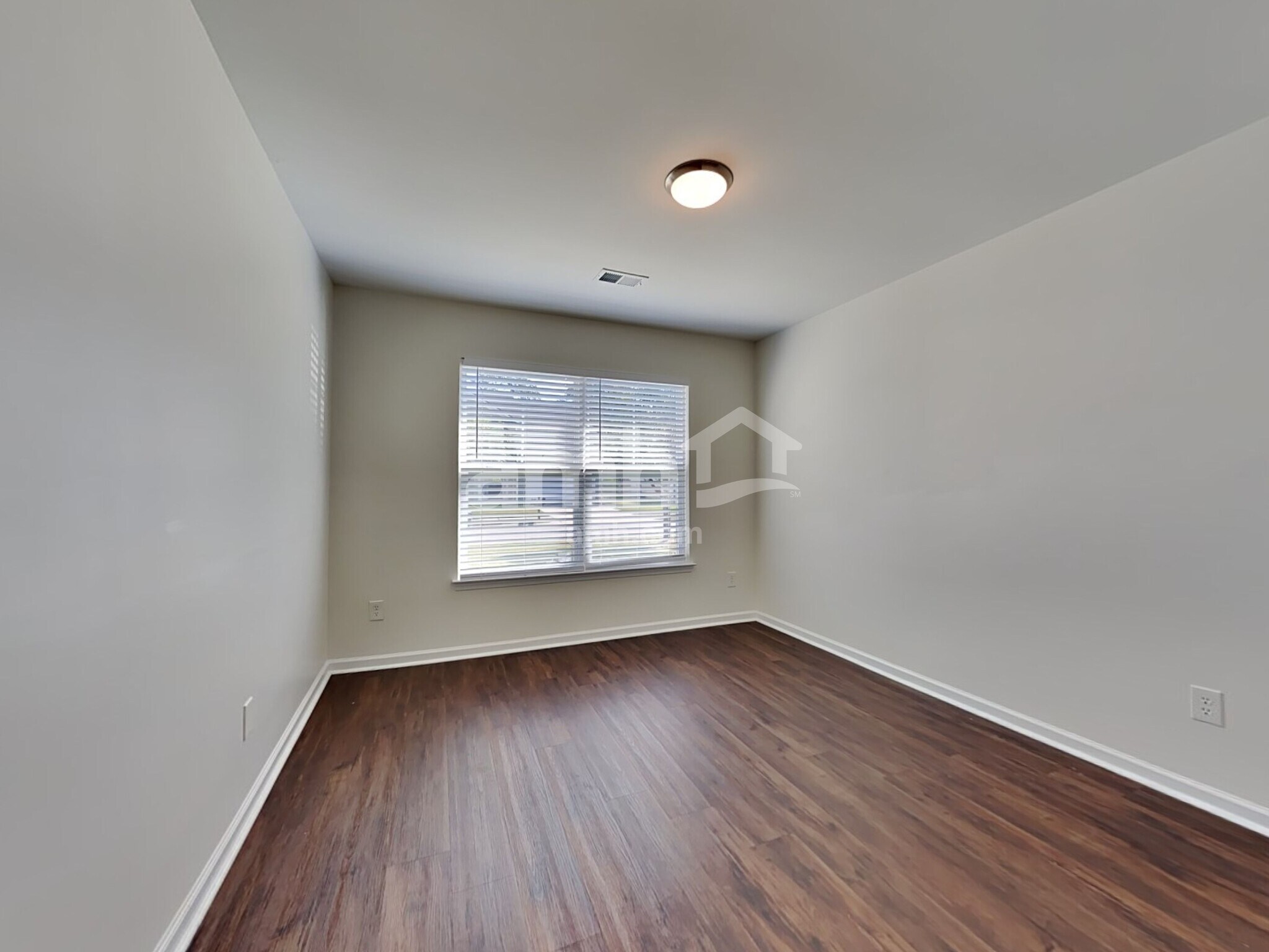 Building Photo - 129 Charlesfort Way