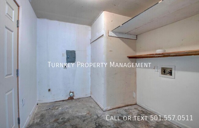 Building Photo - 2101 Romine Rd