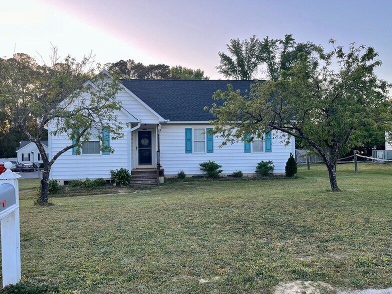 Primary Photo - 208 Bridget Way
