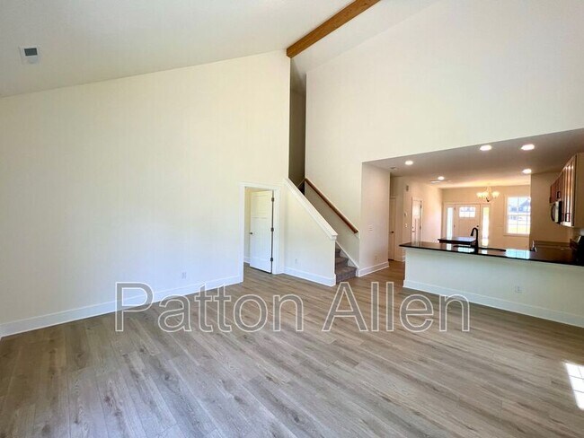 Building Photo - 117 N Christie Ct