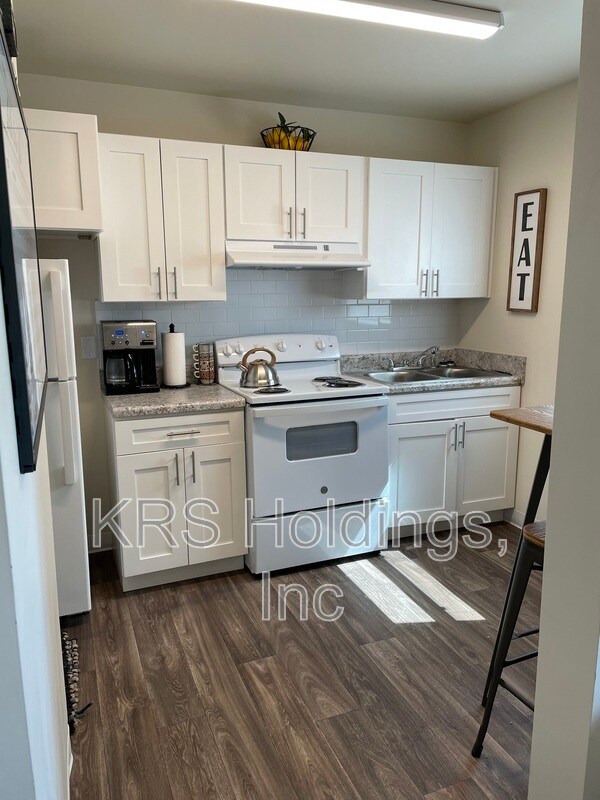 Building Photo - 1121 Stainback St