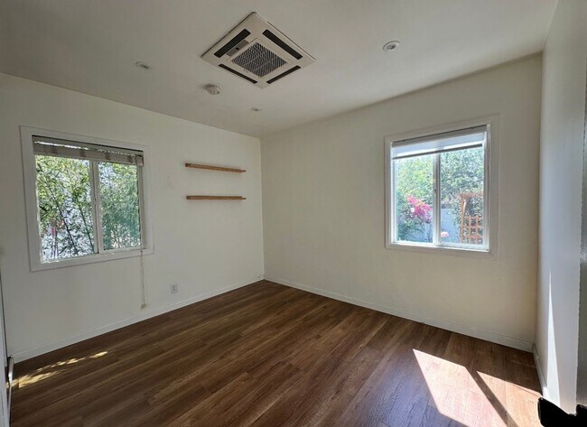 Building Photo - Princeton Ontario