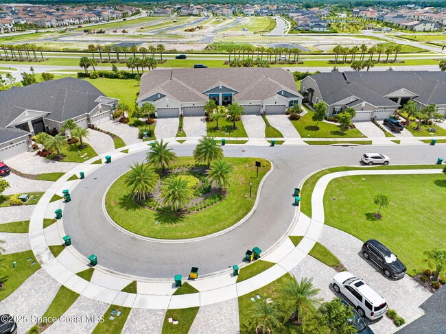 Building Photo - 8117 Tethys Ct