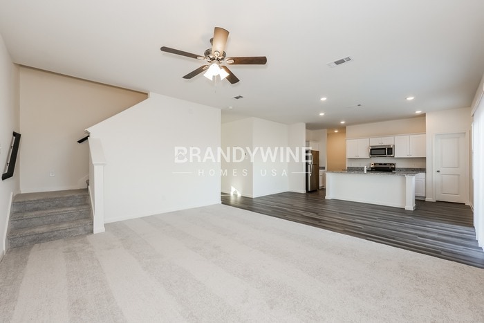 Building Photo - 8344 Sniptoe Dr