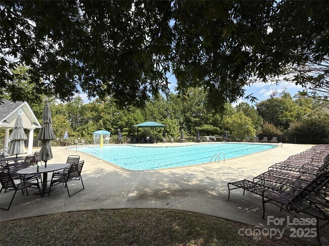 Building Photo - 8112 Calistoga Lane