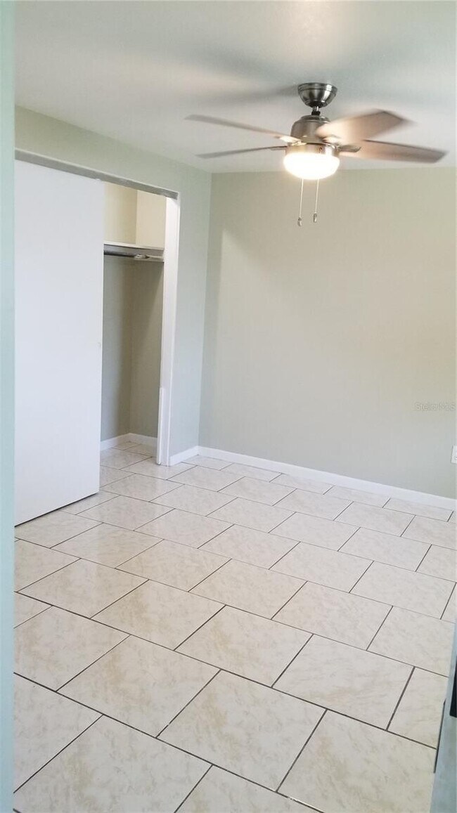 Building Photo - 1600 Cardinal Ln