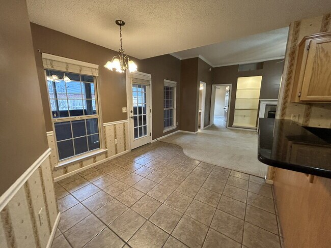 Building Photo - Home For Rent