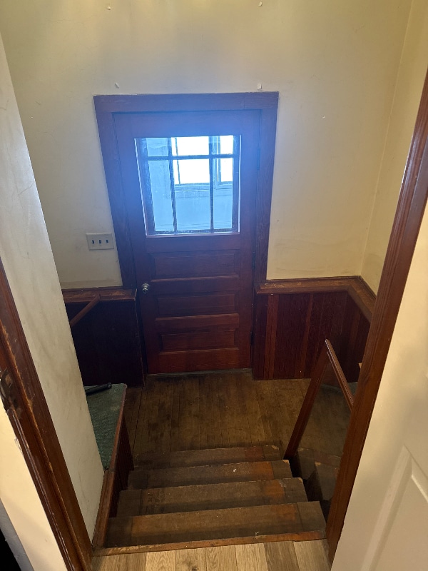 Building Photo - 130 Main St