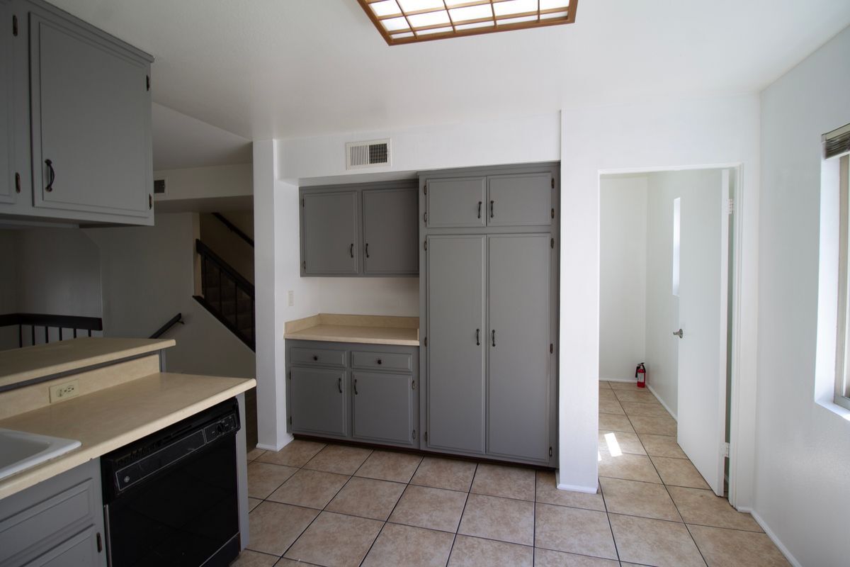 Building Photo - 6204 Shoup Ave