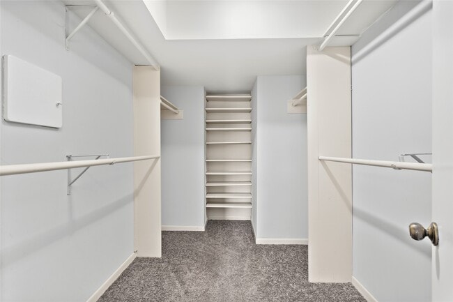 Building Photo - 53 River Creek Way