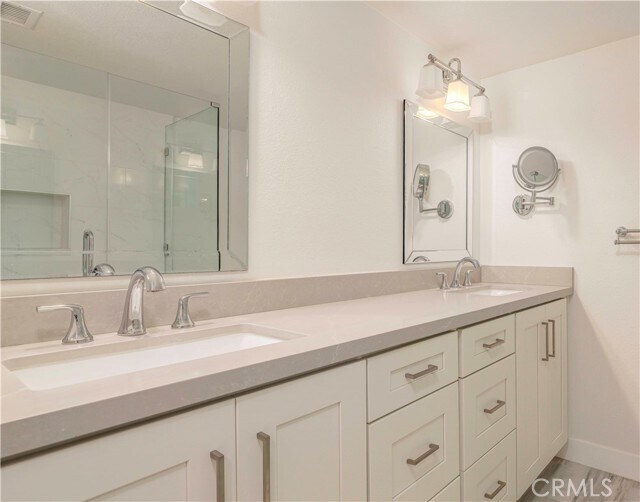 Building Photo - 19661 Ditmar Ln