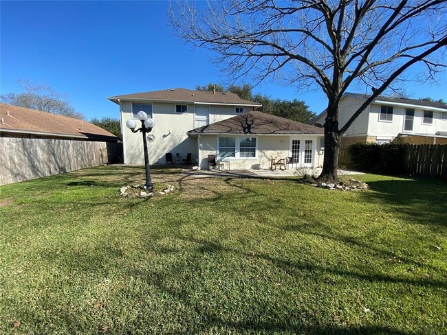 Building Photo - 1427 Bugle Run Dr