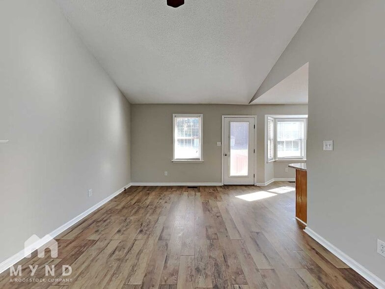 Building Photo - 4021 Rockside Hills Dr