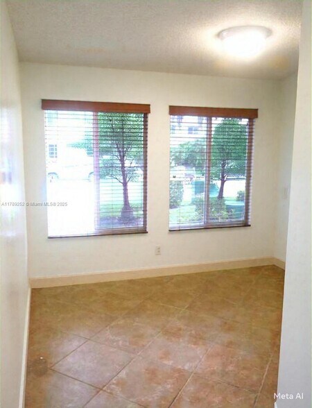 Building Photo - 1617 W Harmony Lake Cir