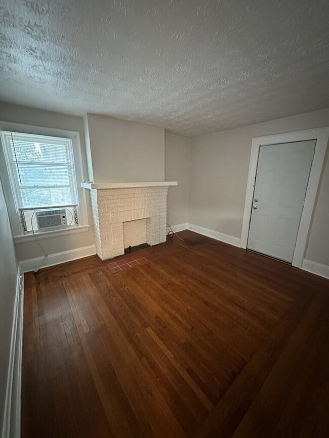 Building Photo - 5573 Attica Ave