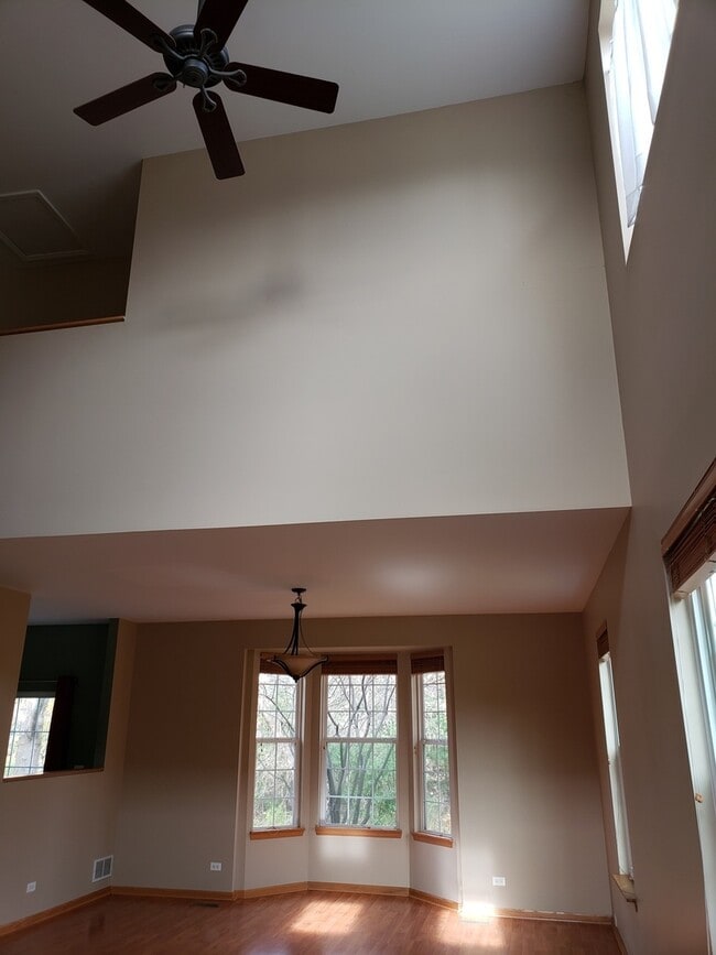Building Photo - 523 Shakespeare Dr