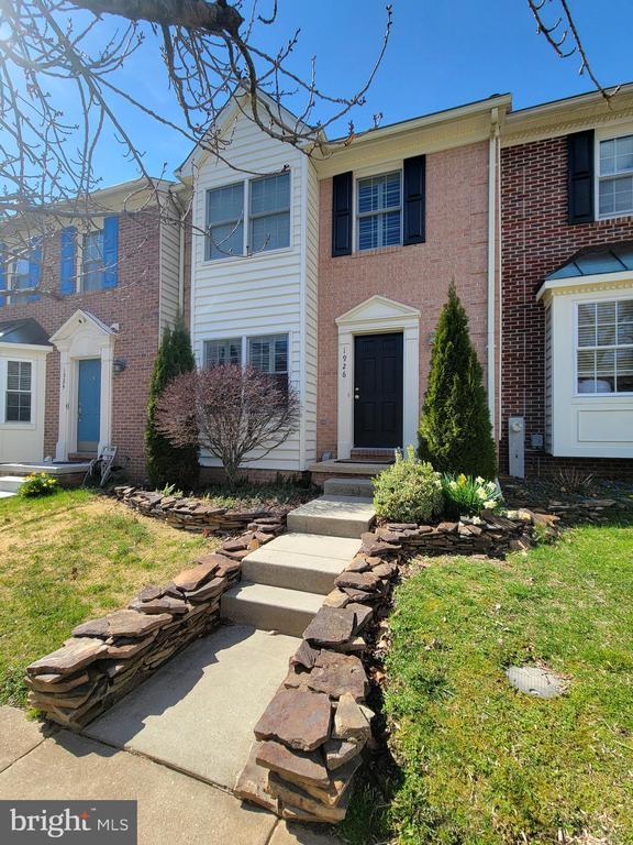 Building Photo - 1926 Thomas Run Cir