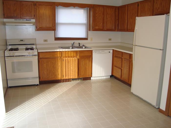 Kitchen - 2217 Hermon Ave