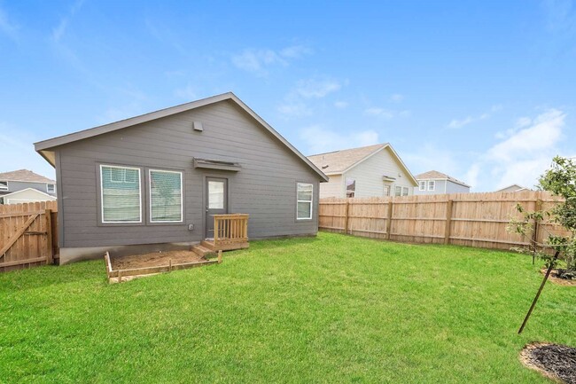 Building Photo - 3415 Perlach Dr