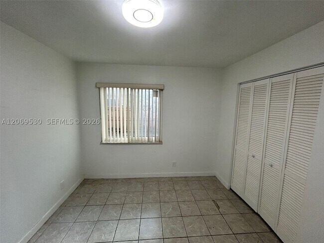 Building Photo - 815 SW 30th St