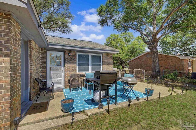 Building Photo - 5706 Ventura Ln