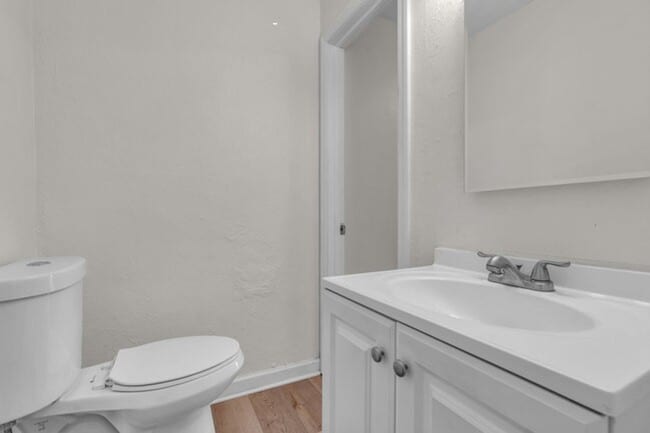 Building Photo - Newly Renovated 4-Bedroom Home with Pool i...