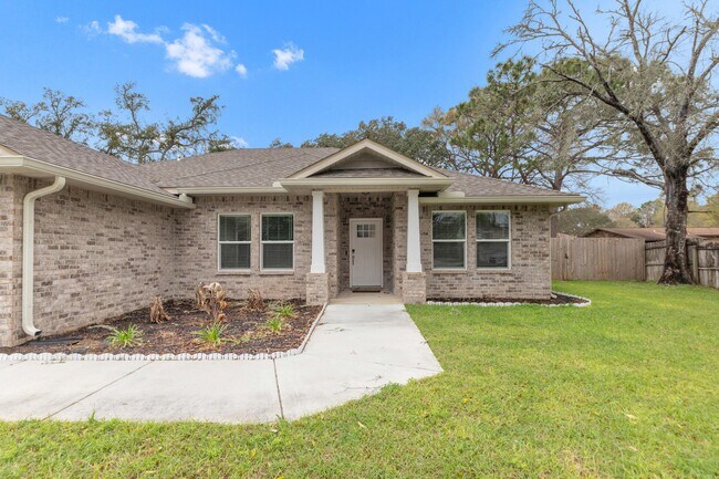 Building Photo - 1201 Forest Heights Rd