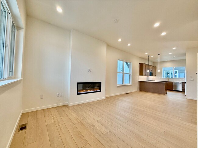 Building Photo - NEW CONSTRUCTION Gorgeous 2 Bedroom in clo...