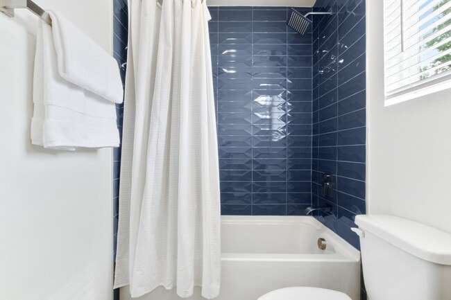 Building Photo - ** MOVE IN SUMMER 6/28/2028 **  4 Bedroom ...