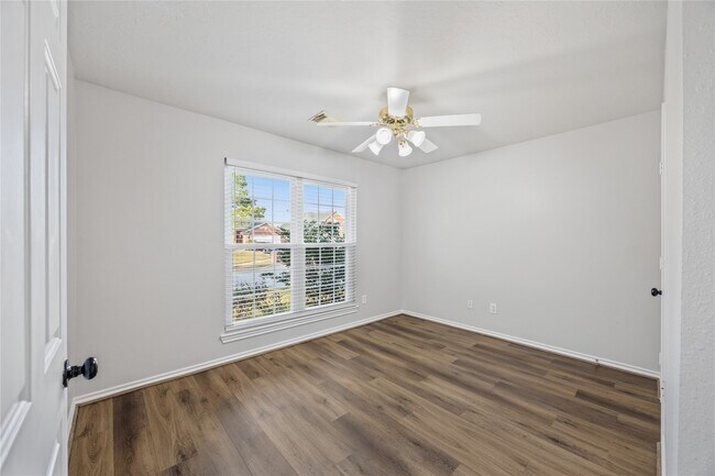 Building Photo - 19718 Gable Woods Dr