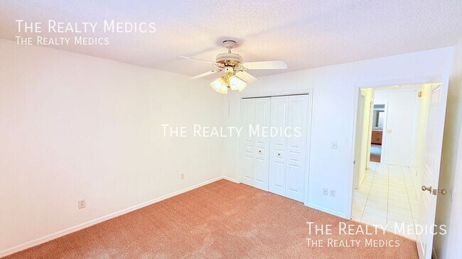 Building Photo - 909 Gazell Trail