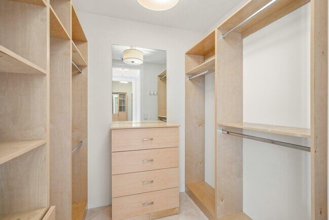 Building Photo - 3000 N Hwy A1A